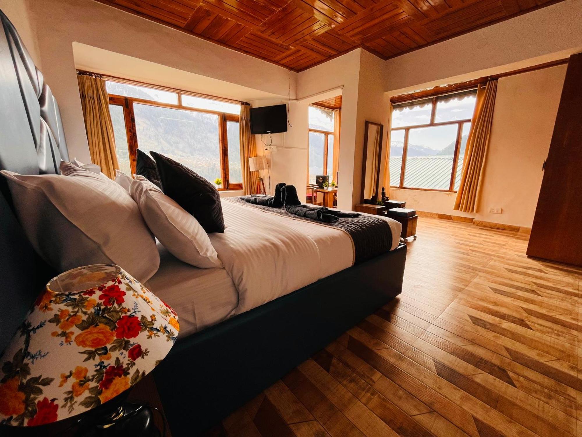 Himalayan River Mountain View 2 Bedrooms Cottage, Manali Экстерьер фото